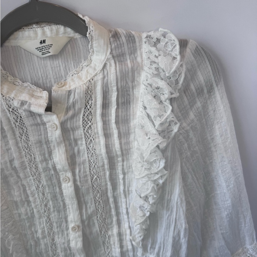 H&M White Ruffled Blouse - Picture 2 of 5